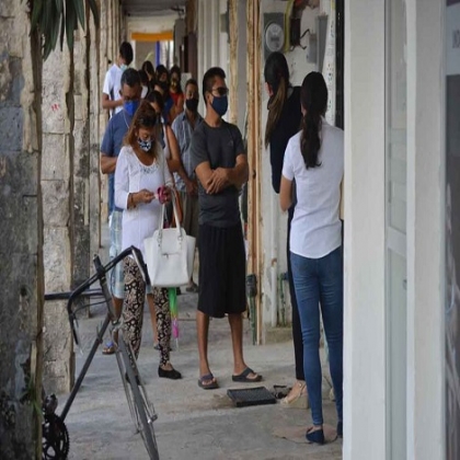 Ineficacia en el cobro de agua potable genera aglomeración en Felipe Carrillo Puerto