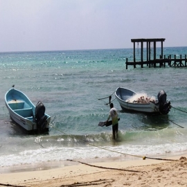 Deja huracán cuatro embarcaciones hundidas en Playa del Carmen