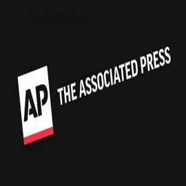 Associated Press rompe con la narrativa de los principales medios de comunicación: Es hora de retirar la idea de ‘pandemia de los no vacunados’