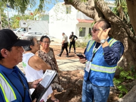 Operativo municipal en el fraccionamiento San Carlos, atendiendo quejas de vecinos por obstrucción y suciedad