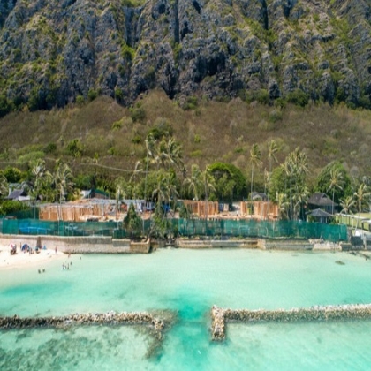 Magnates globalistas invierten millones de dólares en playas exclusivas que dicen que desaparecerán por el “calentamiento global”