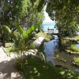 Cancún: Lucra hotel con riqueza natural de la laguna de Bacalar