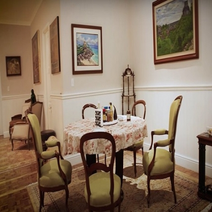 Un domo blindado, sillas que valen el enganche de una casa y un bar: las extravagancias de Felipe Calderón en Palacio Nacional