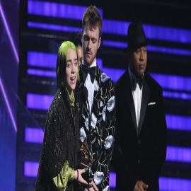 Billie Eilish, la gran ganadora de los Grammy; arrasa con los cuatro principales galardones