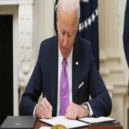 Biden autoriza al Gobierno de EEUU a detener y poner en cuarentena a personas con sarampión