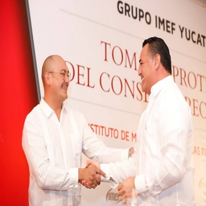 El Alcalde Renán Barrera exhorta a seguir manteniendo el rumbo de crecimiento económico en Mérida y Yucatán