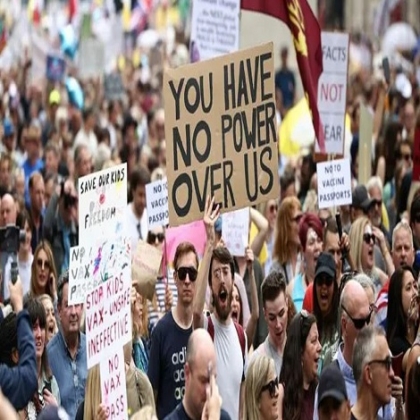 «No tienen poder sobre nosotros»: La BBC guarda silencio tras masiva marcha por la libertad en Londres