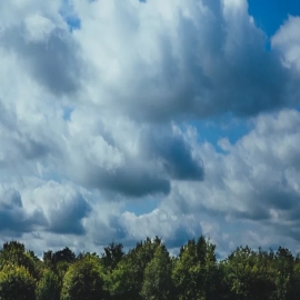 Clima en Cancún: ambiente cálido con cielo nublado en Quintana Roo