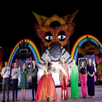 Ante más de 30 mil personas, La Arrolladora Banda El Limón retumbó en Pabellón Carnaval.