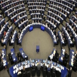 El Parlamento Europeo votó a favor de construir muros fronterizos en sus límites